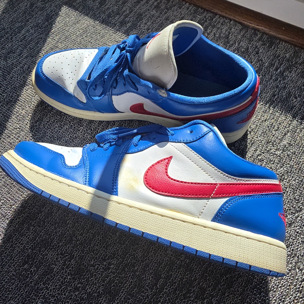 Jordan Womans Blue and White Sneakers - Picture 6 of 15